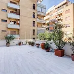 Gianicolo Apartment With Terrace